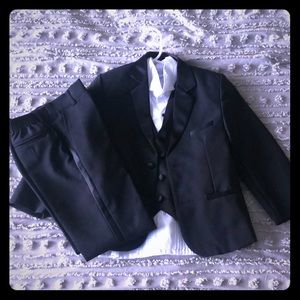 Boys Black Tuxedo (Shirt, Vest, Pants & Blazer)